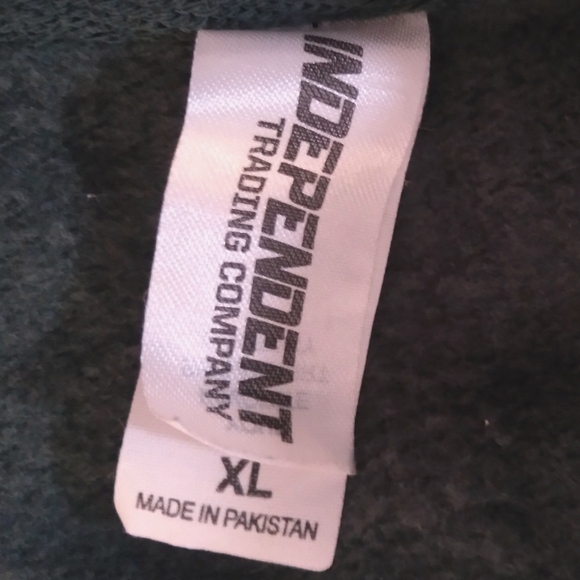 Green Hoodie - Picture 5 of 7